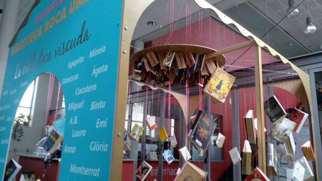 La biblioteca viscuda